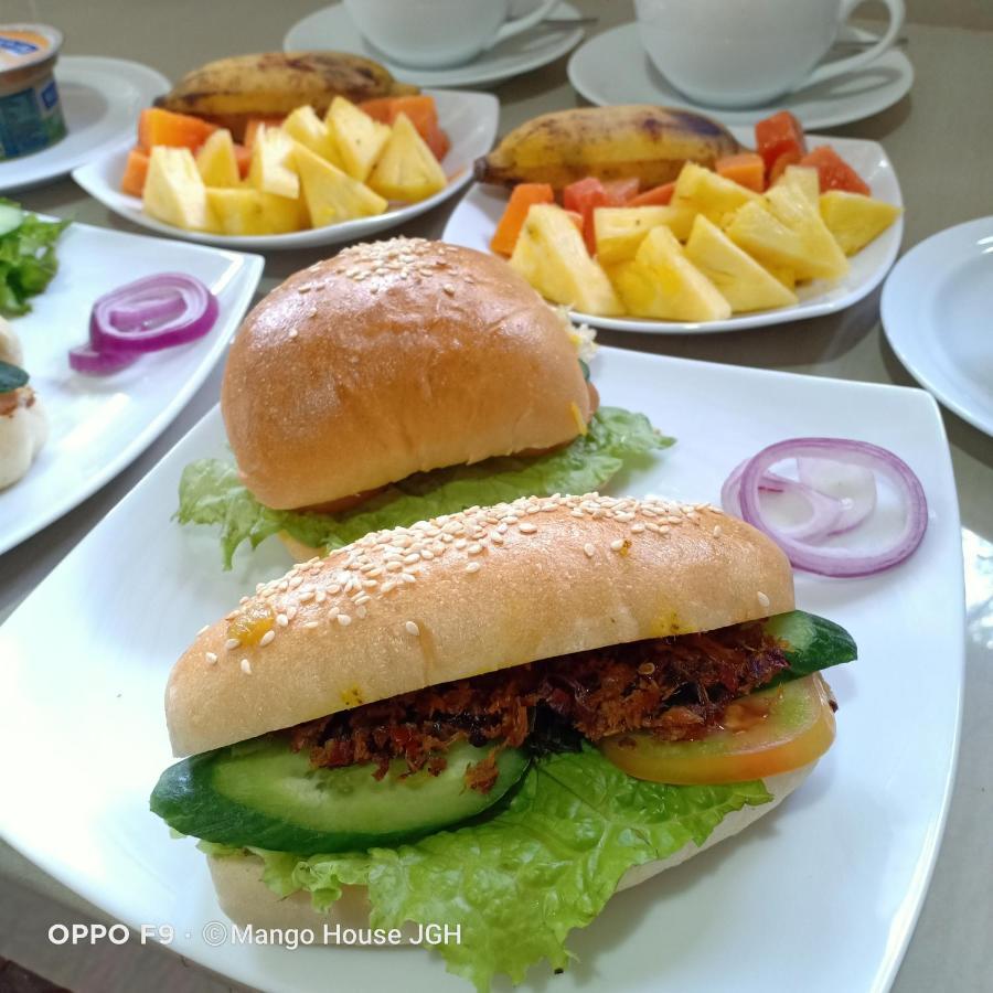 Mango House Japanese Guest House Negombo Bagian luar foto